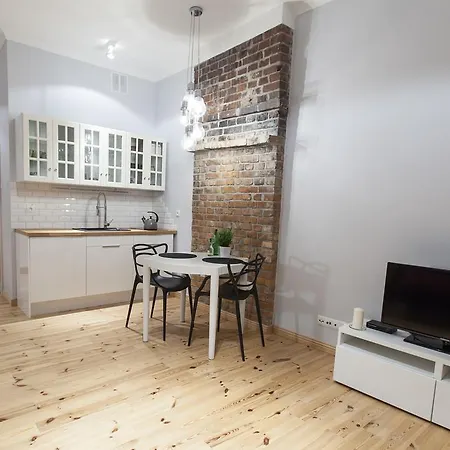 Homewell Pod Szczerbatym Daire Poznan